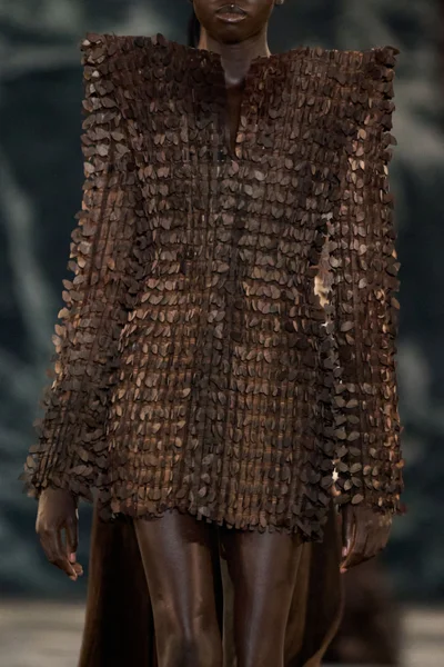 Look 6